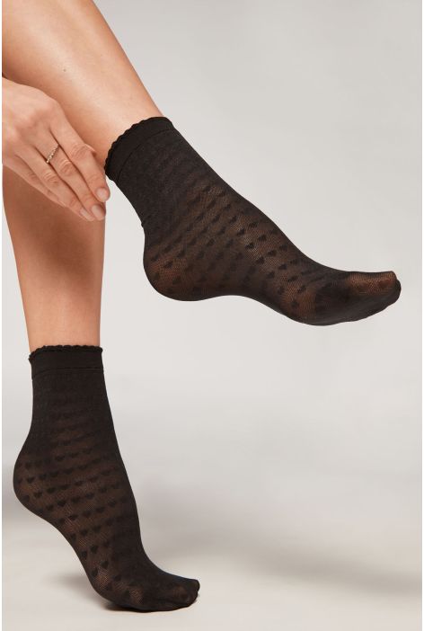 Chaussettes Basses En Résille À Motifs De Cœurs Noir